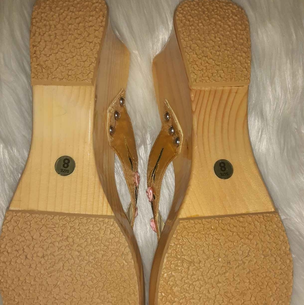 Sandal